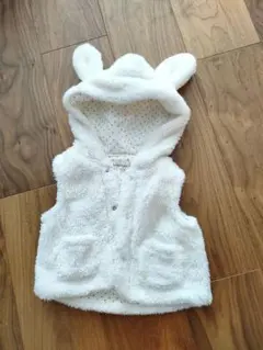 branshes うさぎ　耳　フード付きベビーベスト　うさぎベスト