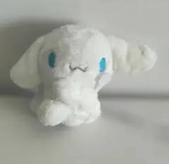 ウサギ型ホワイトぬいぐるみ