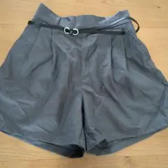 レピピアルマリオ　グレー M 半ズボン ベルト付き