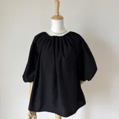 美品✨ アドーア リネン刺繍ブラウス バックリボン 黒 半袖 上品