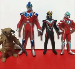 ウルトラマンフィギュア4体セット