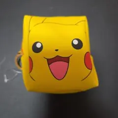 ピカチュウ ポーチ コインケース キーホルダー