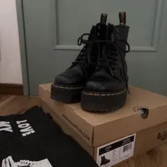 【美品】DR.MARTEN JADON 厚底 8ホール ダブルソール UK4