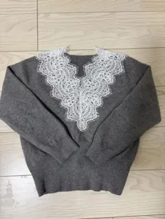 ベースメントオンライン Vネックレースニット　グレー