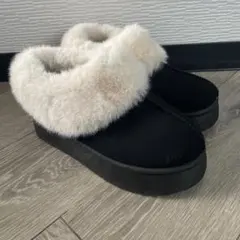 ムートンブーツ　ブラック　クリームファー　厚底