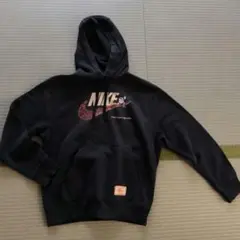 NIKE コーヒー豆グラフィック フーディー パーカー ブラック Mのサムネイル