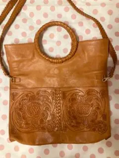 美品Carving Tribesレザー2wayショルダーバッグ ライトブラウン