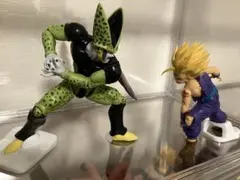 【美品】ドラゴンボール セル 孫悟飯 フィギュア 2体セットのサムネイル