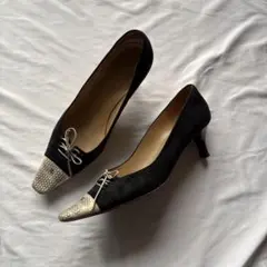 CHANEL suede leather ribbon heels blackのサムネイル