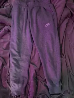 Nike グレー ジョガーパンツ