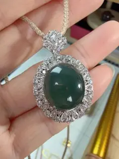 R2M-0737天然本翡翠《本物保証》翡翠ペンダント 一品一図