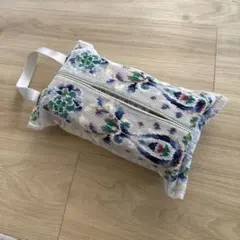 Item thumbnail for item 38cc28dc-ccc1-42c7-9563-5280744ab09f