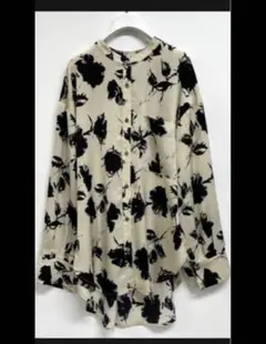 CHIGNON 長袖ブラウス ホワイト ローズバッド - メルカリ