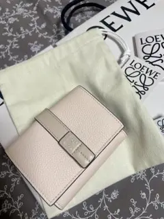 LOEWE 2025春夏限定ピンクブロッサム
