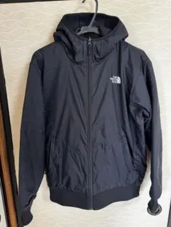 ノースフェイス　リバーシブルテックエアーフーディ