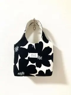 ハンドメイド　トートバッグ　アネモネガーデン　ブラック