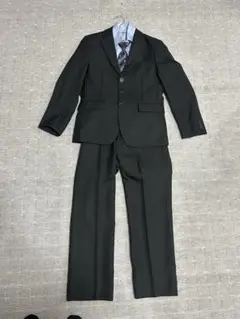 OLIVER HOUSE 男の子！ブラックフォーマルスーツ 150cm