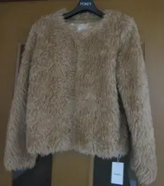 dazzlin ダズリン タグ付 ふわふわファーショートコート ベージュ系