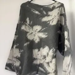 Lazemme ボタニカル柄　グレー ニットセーター FREE