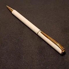 Item thumbnail for item 9dd1535b-f33e-4f7c-bc12-1252c3f1cff7