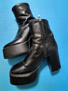 厚底 ブラック ブーツ ヒール 8cm