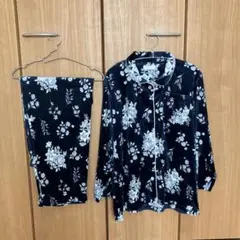 ❣️おすすめ試着のみ美品✨レディース パジャマ 長袖L ネイビー さらてろ お花柄