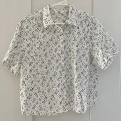 【試着のみ美品】UNIQLO シャツ