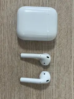 AirPods本体 ホワイト 充電ケース付き（ジャンク品）