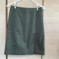 BERARDI ベラルディ　タイトスカート　深緑　スリット入りのサムネイル