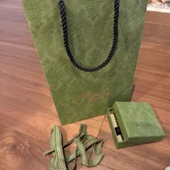 GUCCI ショッパー　箱