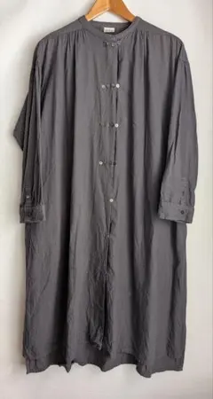 ビュルデサボン 製品染めヴィンテージコットン四つ子ボタンシャツワンピース