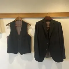 ブラック　黒　ビジネススーツ ベスト付き　スリーピース