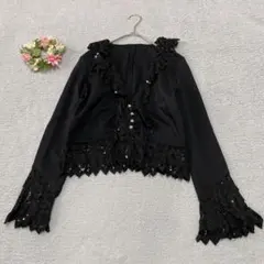 【發現】蕾絲荷葉邊短罩衫 V領 寶石 混棉