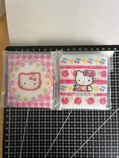 Hello Kitty クリアマルチケース2個