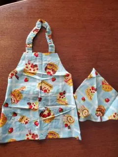 キッズエプロン 水色 デザートプリント 三角巾付き