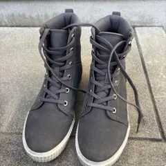 Timberland グレー ハイカットスニーカー 6.5Wのサムネイル