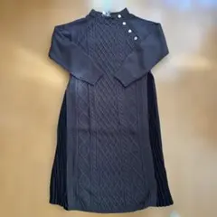 新品タグ付き　ケーブルサイドプリーツニットワンピース