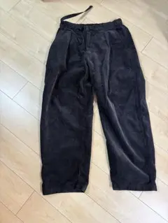 ユニクロUコーデュロイ ワイドパンツ 黒