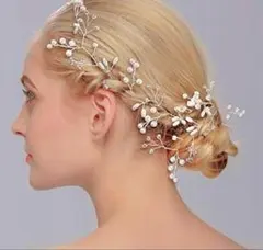 【美品】　ヘッドドレス ビジュー ウェディング 結婚式 ブライダル 髪飾り