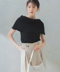 ドライタッチオフショルダーニットのサムネイル