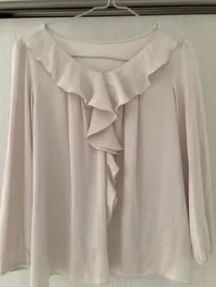 NOLLEYS グレージュ　フリルブラウス ベージュ 長袖のサムネイル