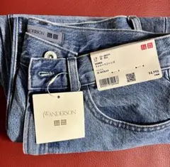 UNIQLO JW ANDERSON ストレートジーンズ　レディース