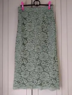 レース　タイトスカート　テチチ