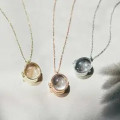 フェリシモ 猫部 ＊ 猫毛を入れられるロケットペンダント ゴールドのサムネイル