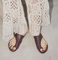 TODAYFUL Tong Leather Sandalsのサムネイル