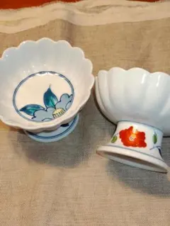 伊万里焼染錦花絵高台小鉢２個10,7cmのサムネイル