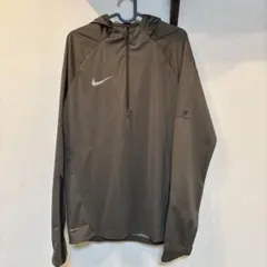 Nike Shield フード付きハーフZIPナイロンジャケットMサイズ