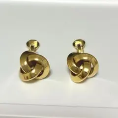 MONET モネ　ゴールドカラー　ノットデザイン　イヤリングのサムネイル