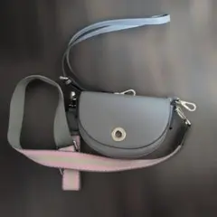 tuō グレー ショルダーバッグ