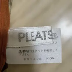 プリーツプリーズ　ストライプスカーフ